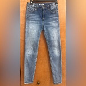 🥰 Vigoss Marley stretch Skinny Jeans! 9-1/2” rise, 28” inseam. New condition